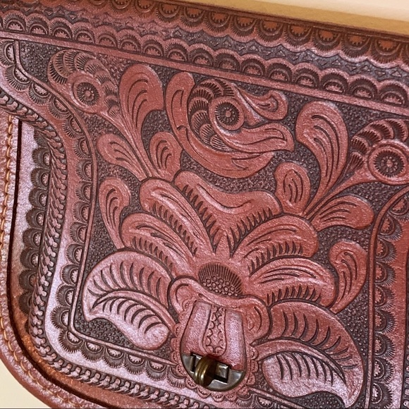 Vintage Tooled Leather Boho Purse - Picture 6 of 9